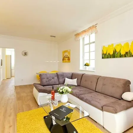 Villa Livia Whg 01 *