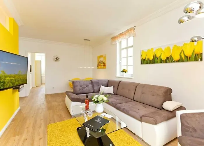 Villa Livia 01 *